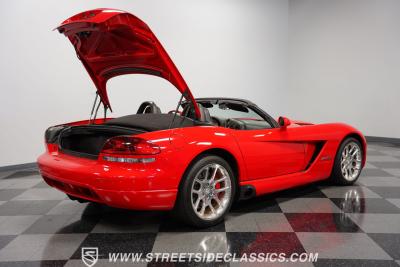 2005 Dodge Viper SRT-10