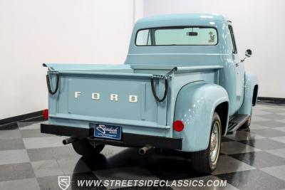 1953 Ford F-100