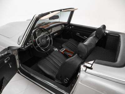 1970 Mercedes - Benz 280SL