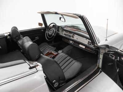 1970 Mercedes - Benz 280SL