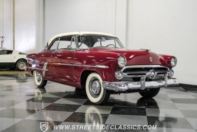 1952 Ford Crestline Victoria