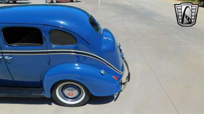 1939 Plymouth Sedan