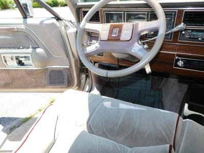 1988 Lincoln Town Car