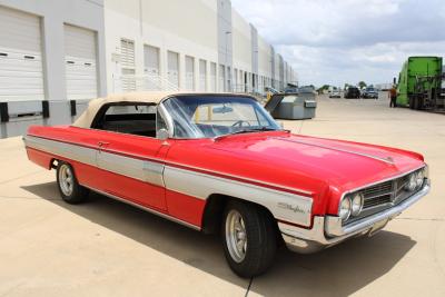 1962 Oldsmobile Starfire