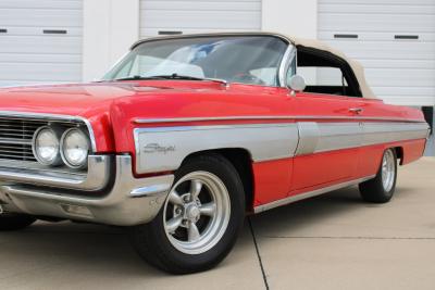 1962 Oldsmobile Starfire