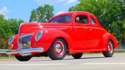 1939 Ford Deluxe