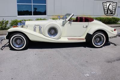 1981 Excalibur Roadster