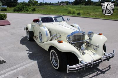 1981 Excalibur Roadster