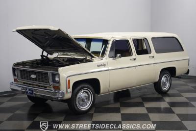 1973 Chevrolet Suburban Custom Deluxe