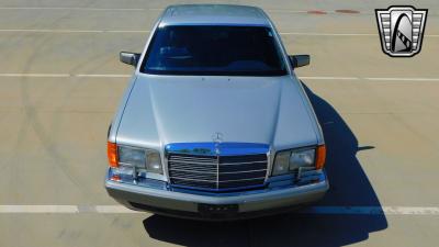 1990 Mercedes - Benz 300SE