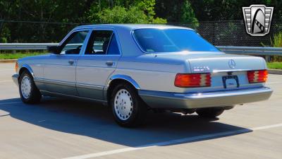 1990 Mercedes - Benz 300SE