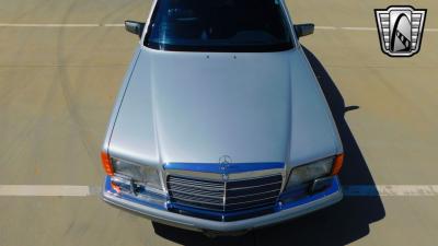 1990 Mercedes - Benz 300SE