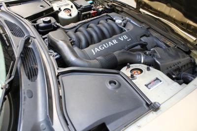 2000 Jaguar XK8