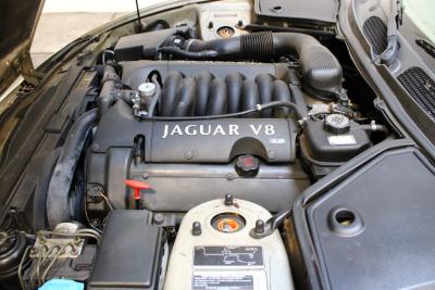 2000 Jaguar XK8