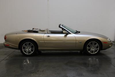 2000 Jaguar XK8