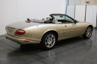 2000 Jaguar XK8