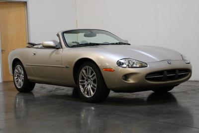 2000 Jaguar XK8