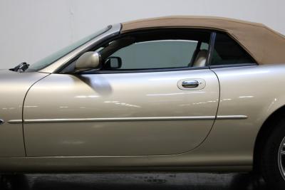 2000 Jaguar XK8