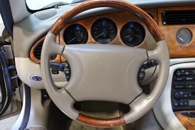 2000 Jaguar XK8