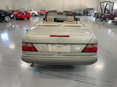 1994 Mercedes - Benz E320