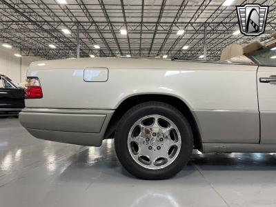 1994 Mercedes - Benz E320