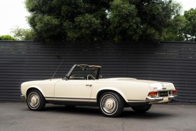 1964 Mercedes - Benz 230SL (W113) Pagoda