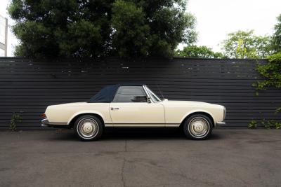 1964 Mercedes - Benz 230SL (W113) Pagoda