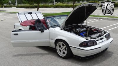 1992 Ford Mustang