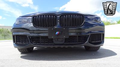 2017 BMW M760i