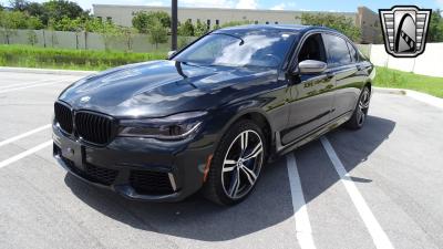 2017 BMW M760i