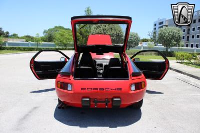 1982 Porsche 928