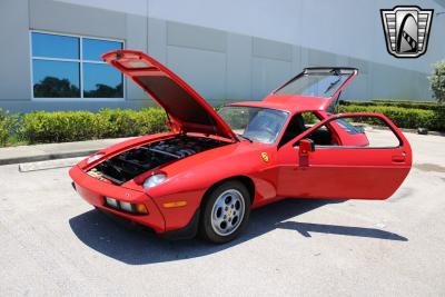 1982 Porsche 928