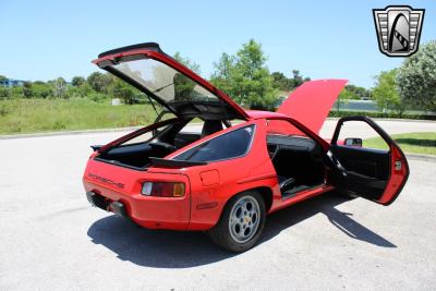 1982 Porsche 928