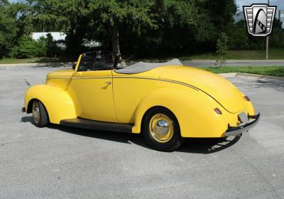 1940 Ford Custom