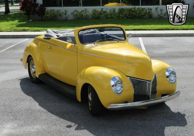 1940 Ford Custom