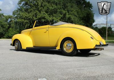 1940 Ford Custom