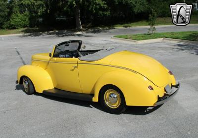 1940 Ford Custom