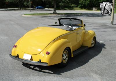 1940 Ford Custom