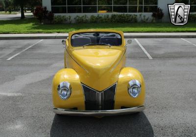 1940 Ford Custom