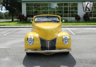 1940 Ford Custom