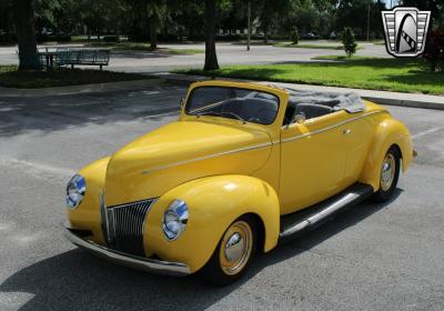 1940 Ford Custom