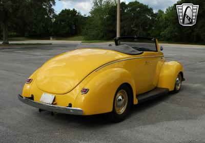 1940 Ford Custom