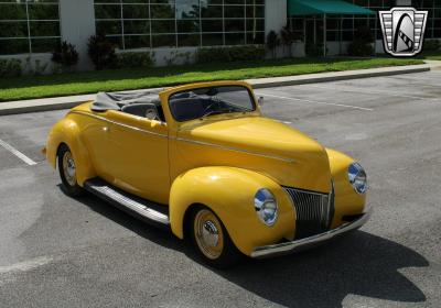 1940 Ford Custom