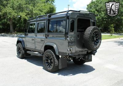 1990 Land Rover Defender