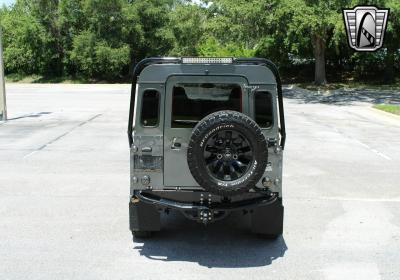 1990 Land Rover Defender