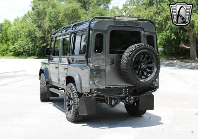 1990 Land Rover Defender