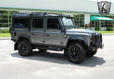 1990 Land Rover Defender