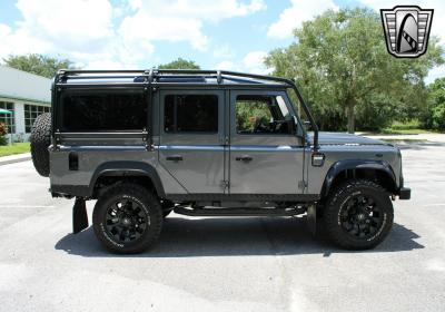 1990 Land Rover Defender