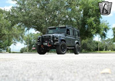 1990 Land Rover Defender