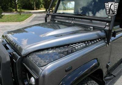 1990 Land Rover Defender